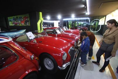 ¿Quién es el dueño del Museo del Automóvil en Puebla?