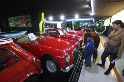 ¿Quién es el dueño del Museo del Automóvil en Puebla?