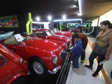 ¿Quién es el dueño del Museo del Automóvil en Puebla?