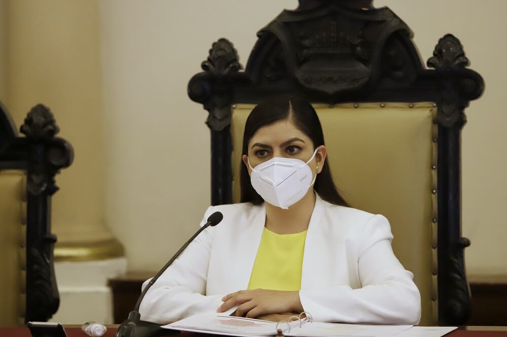 Con 22 votos a favor se autorizó su ausencia temporal del cargo  Imagen: Agencia Enfoque para El Universal Puebla