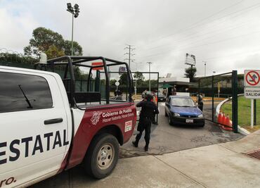 Operativo UDLAP. Despliegan elementos policiacos en el campus por presunto desalojo