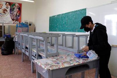 Vigilará SEP que escuelas no condicionen la inscripción por pago de cuotas