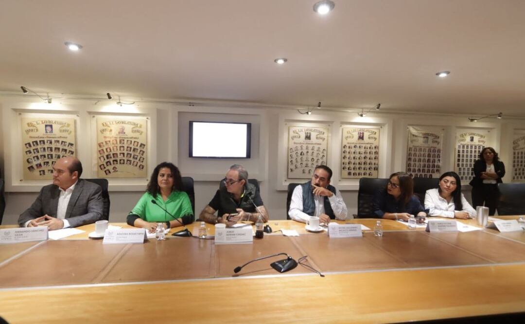 La Comisión de Hacienda sesionó en el Congreso de Puebla | Foto: Congreso del Estado de Puebla