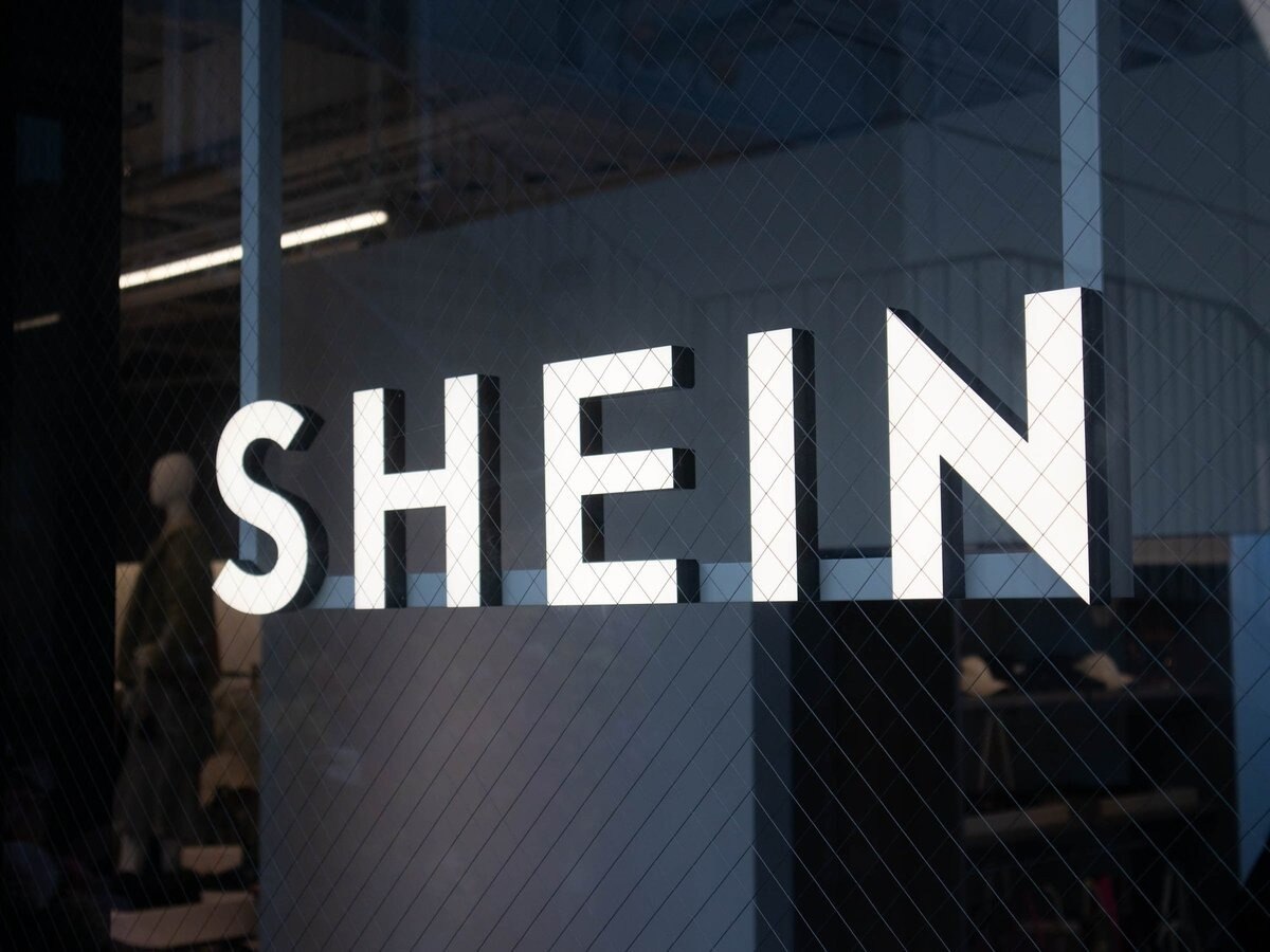 Según Bloomberg, los fundadores de Shein son Chris Xu (también conocido como Xu Yangtian), Miao Miao, Gu Xiaoqing y Ren Xiaoqing. 

Foto: Producción El Universal Puebla