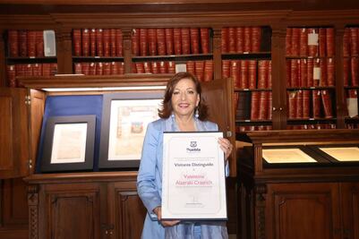 Reconocen a Valentina Alazraki como visitante distinguida en Puebla