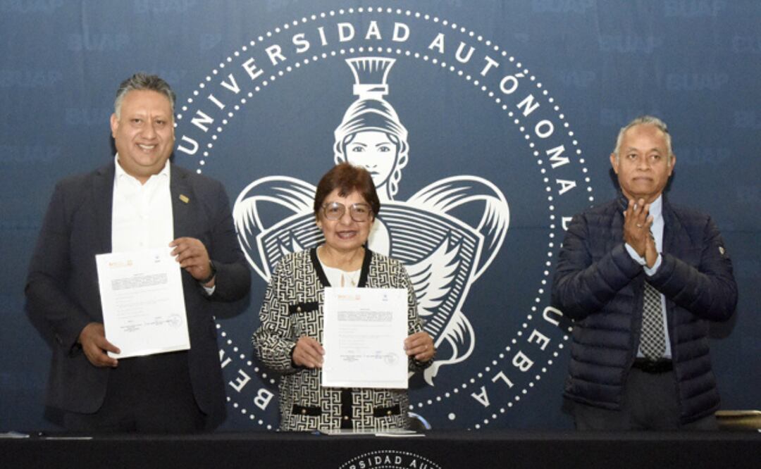 BUAP firmó un convenio de colaboración con la sección 51 del SNTE I Foto: BUAP