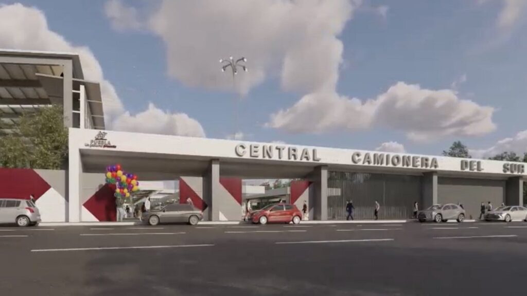 La construcción de esta nueva central tiene como principal objetivo descongestionar la actual CAPU, ubicada al norte de la capital, y mejorar la conectividad de Puebla con otros destinos en el país. 

Foto: Producción El Universal Puebla