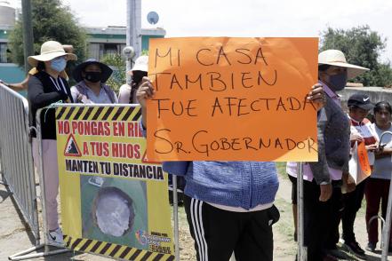 Socavón en Puebla dejó de extenderse, lleva 48 horas igual