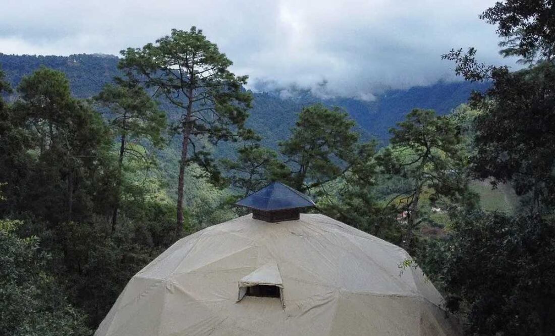 En Zacatlán, Puebla puedes casi tocar las nubes | foto: Instagram Kuppel Camp