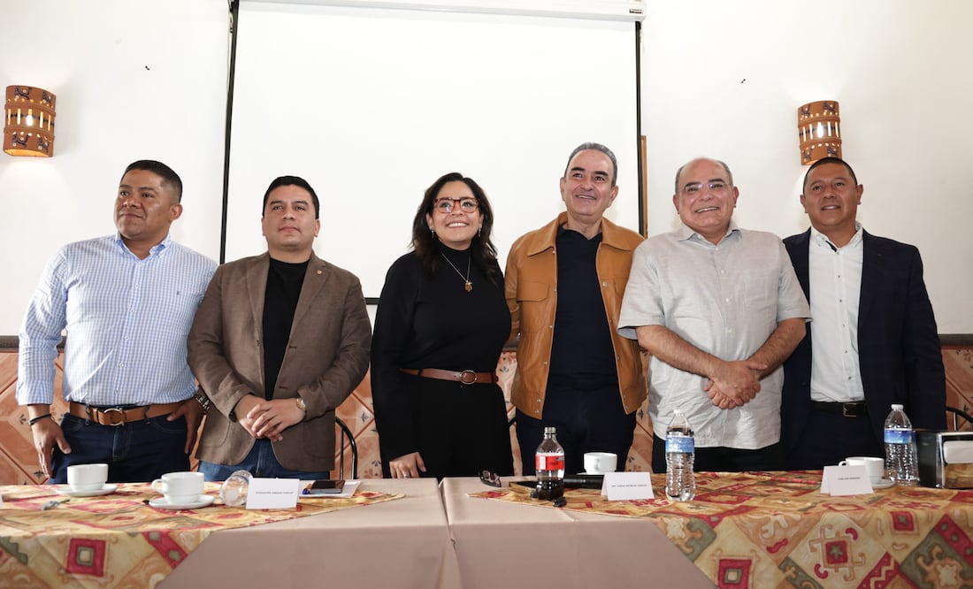 Los alcaldes de Xicotepec, Zapotitlán, El Seco, Zacatlán y Guadalupe Victoria dejan al PRI | EsImagen
