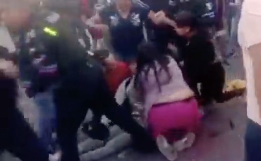 Momentos de pánico se vivieron en la Procesión de Viernes Santo tras una riña en San Pablo Xochimehuacán