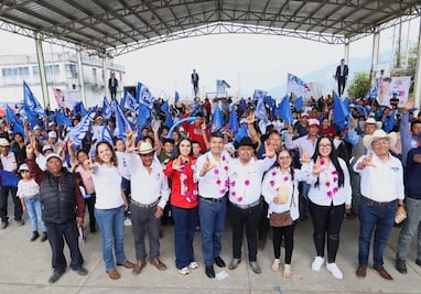 Lalo Rivera se compromete a brindar mejores caminos a Quimixtlán