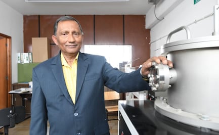 El Dr. Pal crea nanomateriales para biotecnología y electrónica en el Instituto de Física"