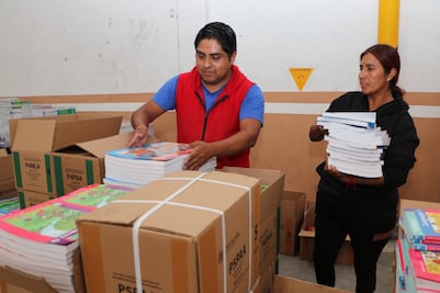 Inicia SEP distribución de más de 300 mil libros de texto gratuitos