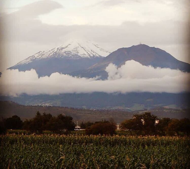 Este usuario en Instagram captó una impresionante imagen de Chalchicomula de Sesma | Instagram nikkodemo_mx
