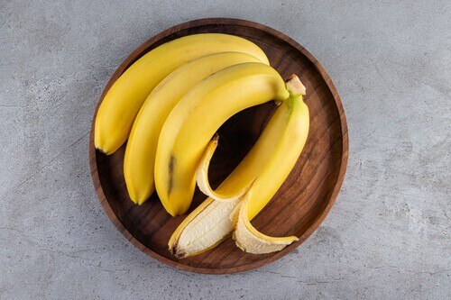 Aunque se ha creído que el plátano engorda por ser una fruta calórica, en realidad 100 gramos equivalen a aproximadamente 90 calorías. 

Foto: Producción El Universal Puebla