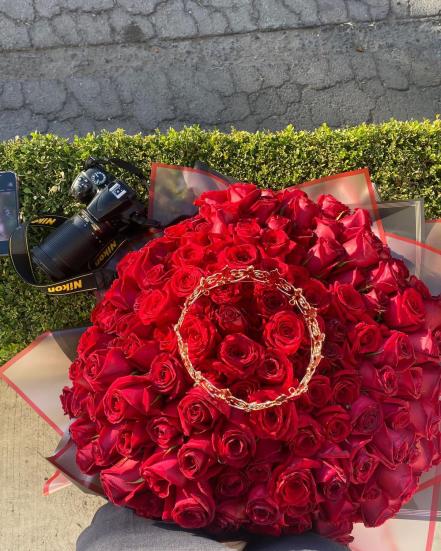 Ramos buchones, un muy extravagante regalo para San Valentín
