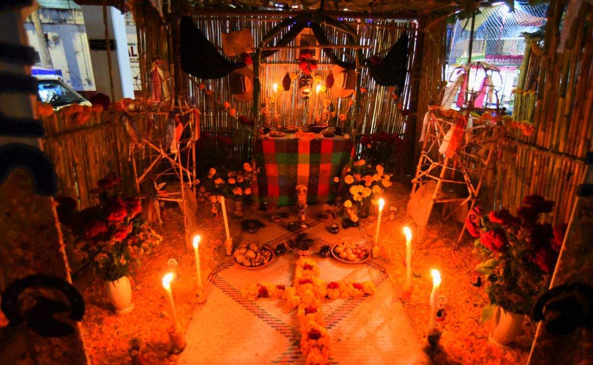 En la temporada de Día de Muertos también se recuerda a los fallecidos en accidentes / Foto: EsImagen