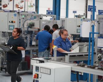 Iniciativa poblana para reducir jornada laboral a seis horas quedó en el olvido