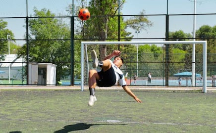 Estudiante de la BUAP participará en el Street Soccer Tournament Wroclaw Cup 2026