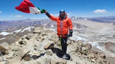 ¡Increíble hazaña! Alpinista poblano conquista la Cordillera de Los Andes