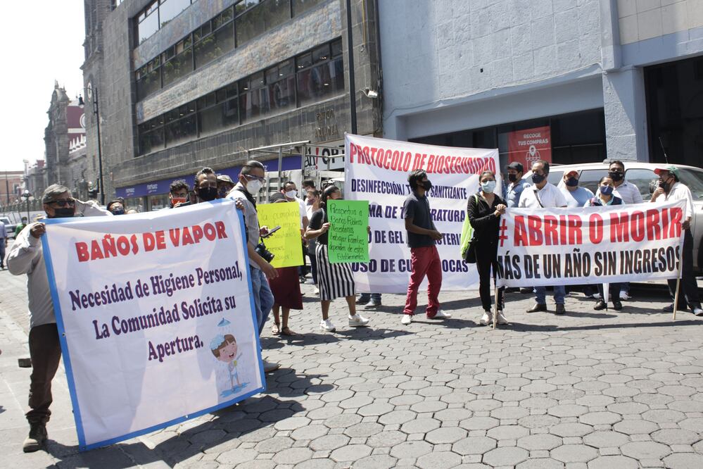 Los inconformes aseguran que sus negocios cuentan con todos los protocolos para evitar contagios Imagen: Agencia Enfoque