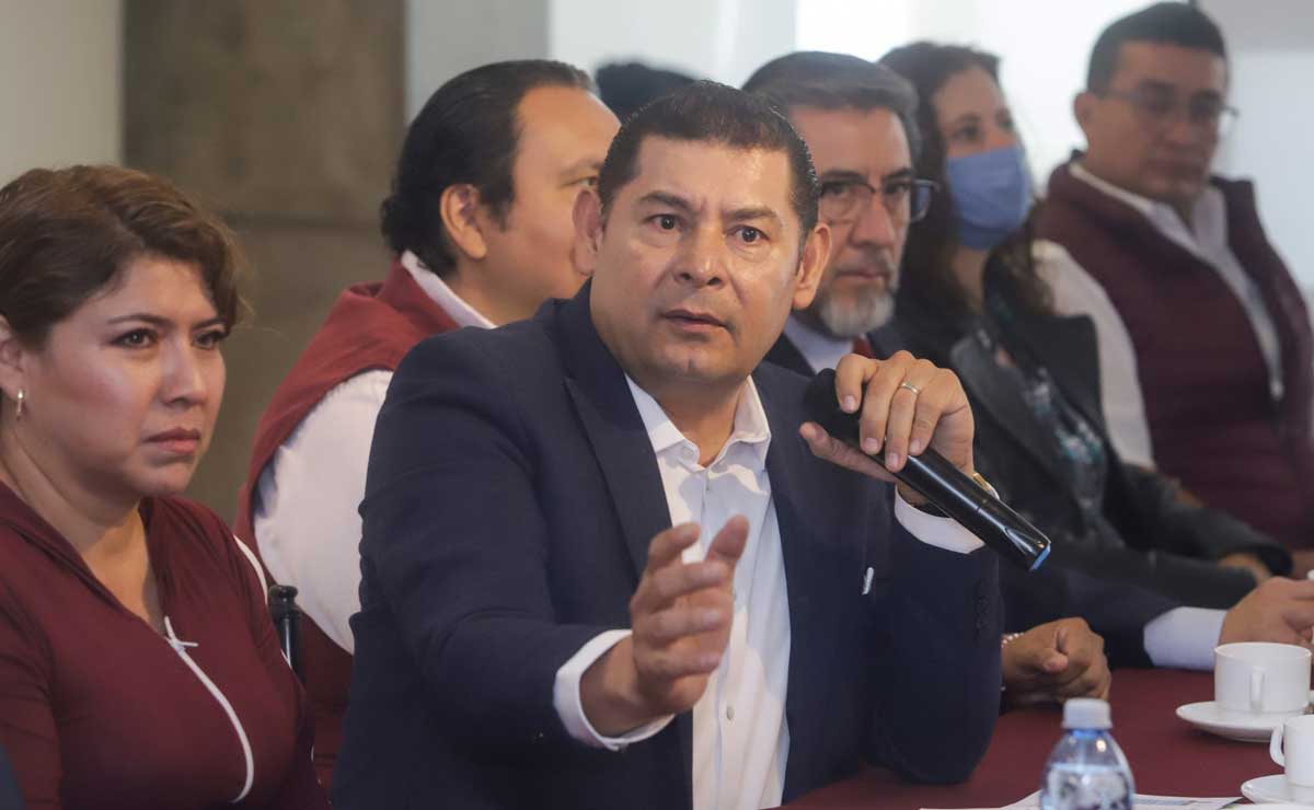 Alejandro Armenta habló en Puebla sobre la Ley 3 de 3 | foto: agencia Es Imagen para El Universal Puebla