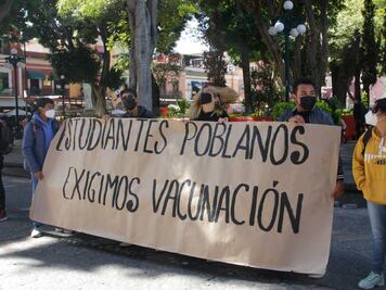 Piden antorchistas vacunas para estudiantes
