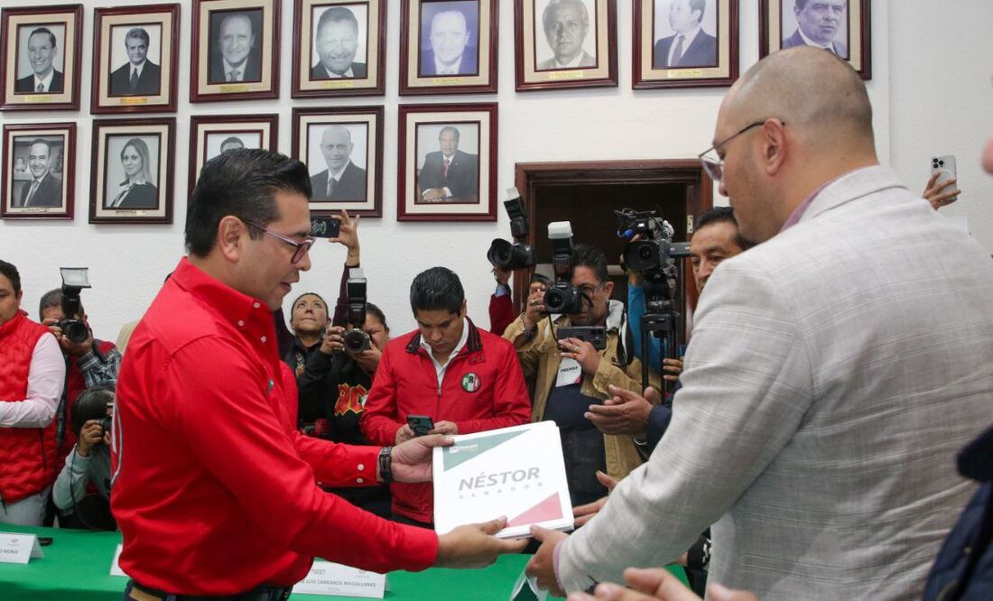 Durante la gestión de Néstor Camarillo como dirigente del PRI estatal aumentaron algunos sueldos | Foto: EsImagen