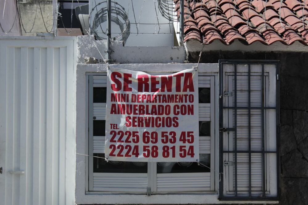 Alrededor de las universidades hay varios departamentos en renta | Foto: EsImagen