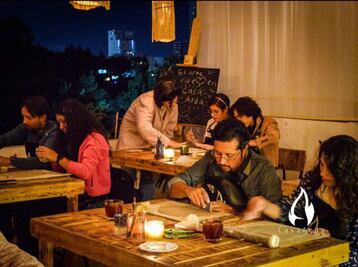 Aprende a pintar mientras tomas un vino en estos lugares de Puebla