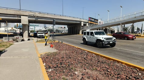 Inician trabajos topográficos en Vía Atlixcáyotl y Cúmulo de Virgo para paso peatonal a nivel de piso