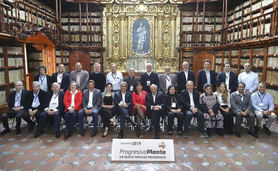 Esta es la imagen de la fundación del Grupo de Puebla en la Biblioteca Palafoxiana | Foto: Grupo de Puebla