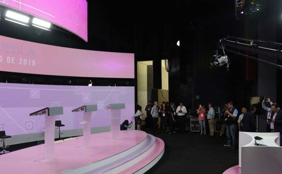 Después de un debate entre candidatos suele emplearse un cuarto de guerra en la jornada electoral | Foto: agencia Es Imagen para El Universal Puebla