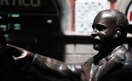 Estas son las 8 estatuas colocadas en el andador 5 de Mayo