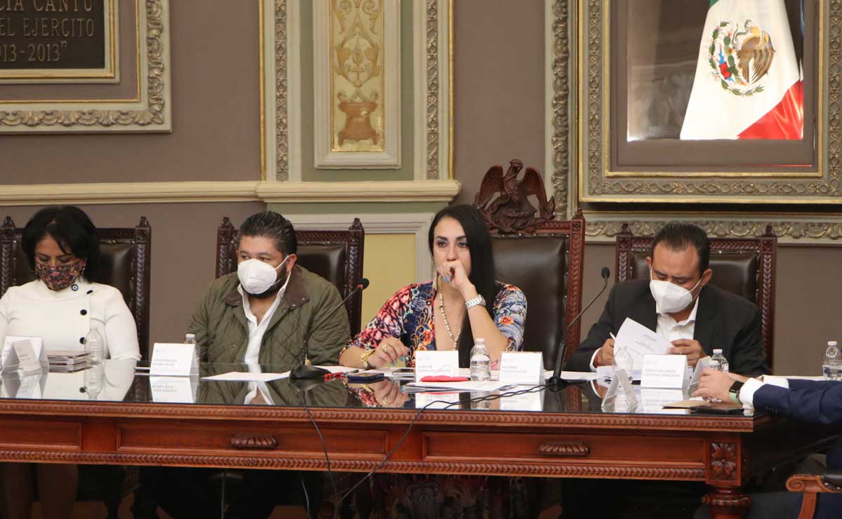 Libran diputados de Morena licencia para promover consulta de revocación