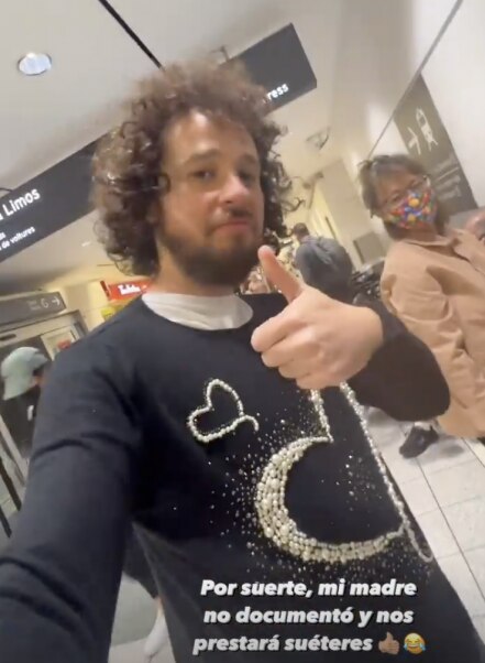 Luisito Comunica llama imbéciles a empleados de Aeroméxico