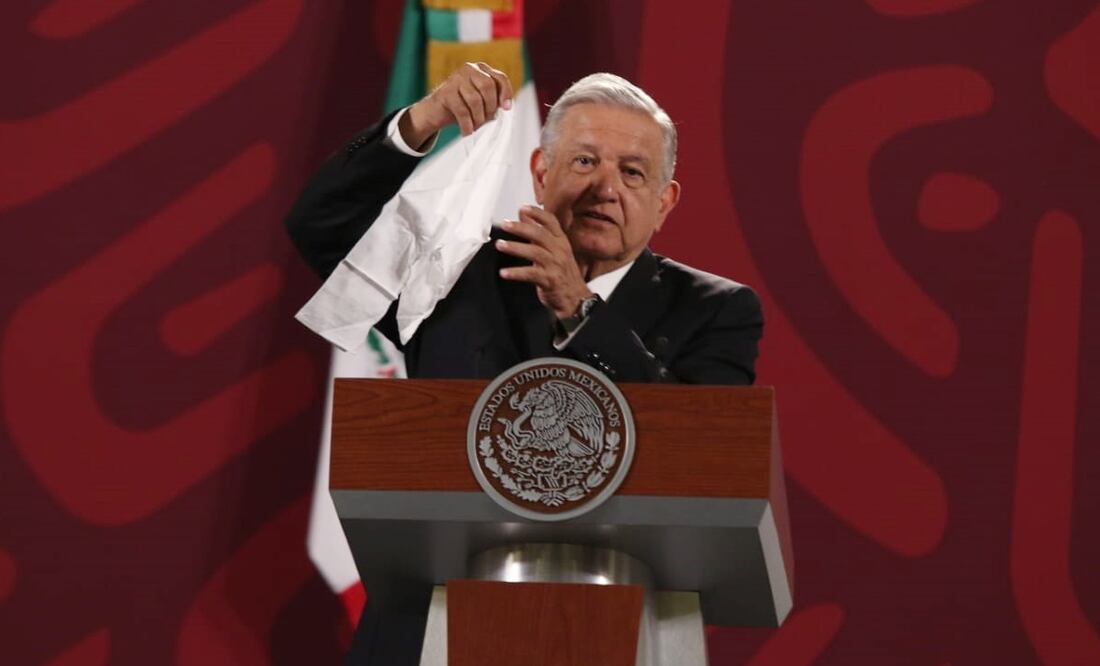 "Tengo más fortaleza que antes, estoy entero, estoy bateando arriba de 300", dice AMLO