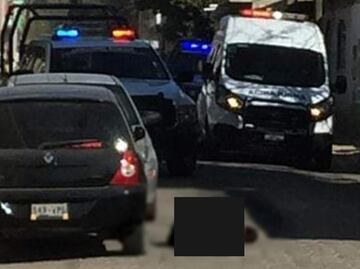 Asesinan a balazos a empresario en el centro de Ajalpan