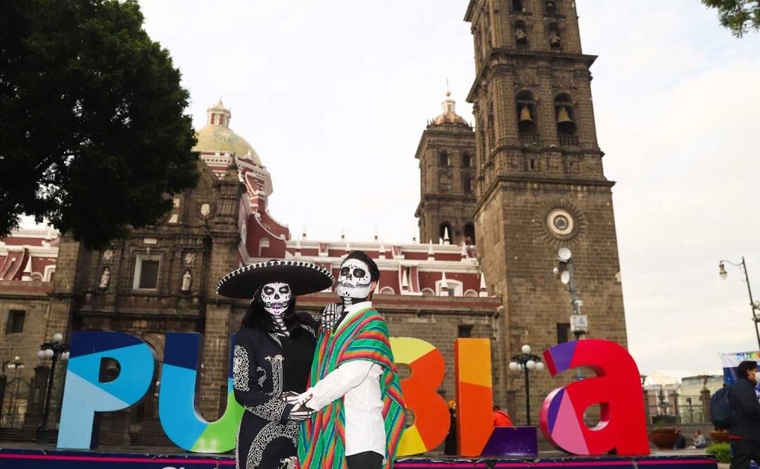 El día de muertos es una de las celebraciones más populares en Puebla | Foto: Agencia Es Imagen para El Universal Puebla