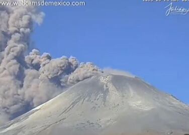 VIDEO Volcán Popocatépetl registra impresionante fumarola