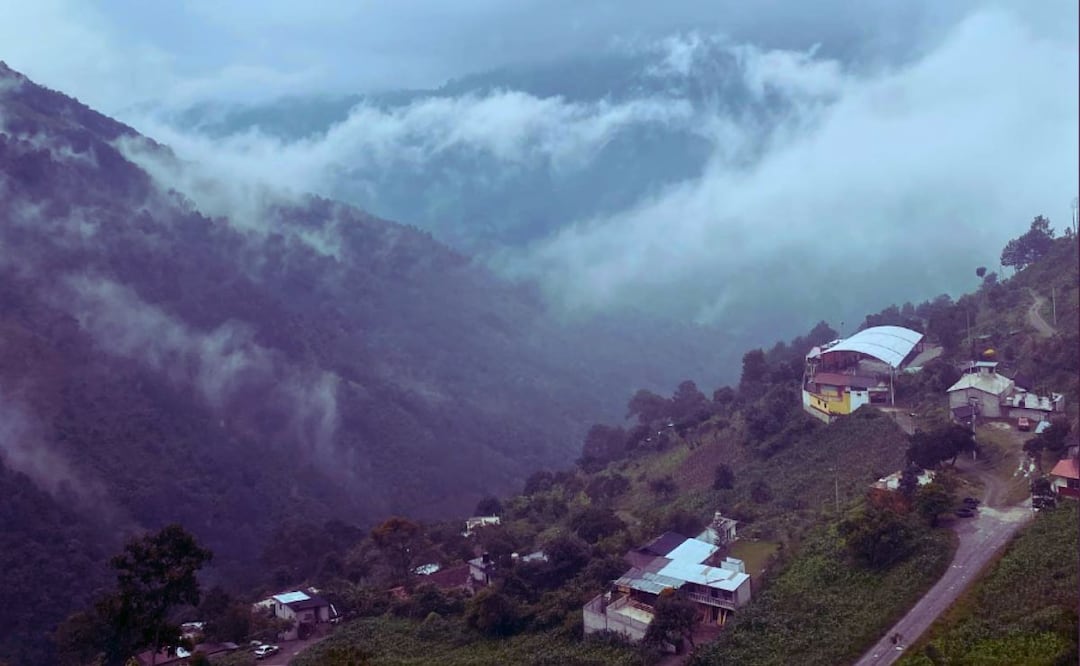 El municipio poblano de Tepetzintla tiene hermosos paisajes esperando a ser descubiertos por los turistas | Foto: Instagram a._tito