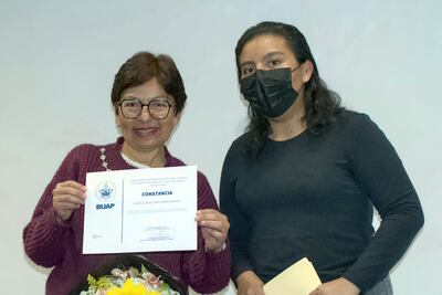BUAP resalta la importancia de la microbiología