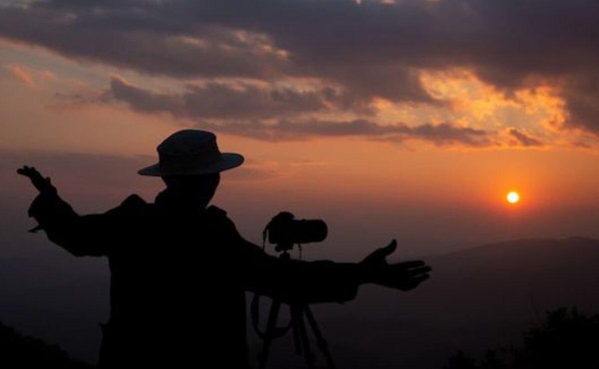 ¿Cómo ver un eclipse de forma segura? según el INAOE