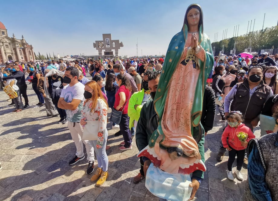 Grupos de peregrinos ya se encuentran en la Basílica de Guadalupe. Foto: Cuartoscuro