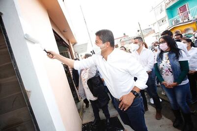 Out of Context candidatos. Puebla involuntariamente realiza aportaciones 