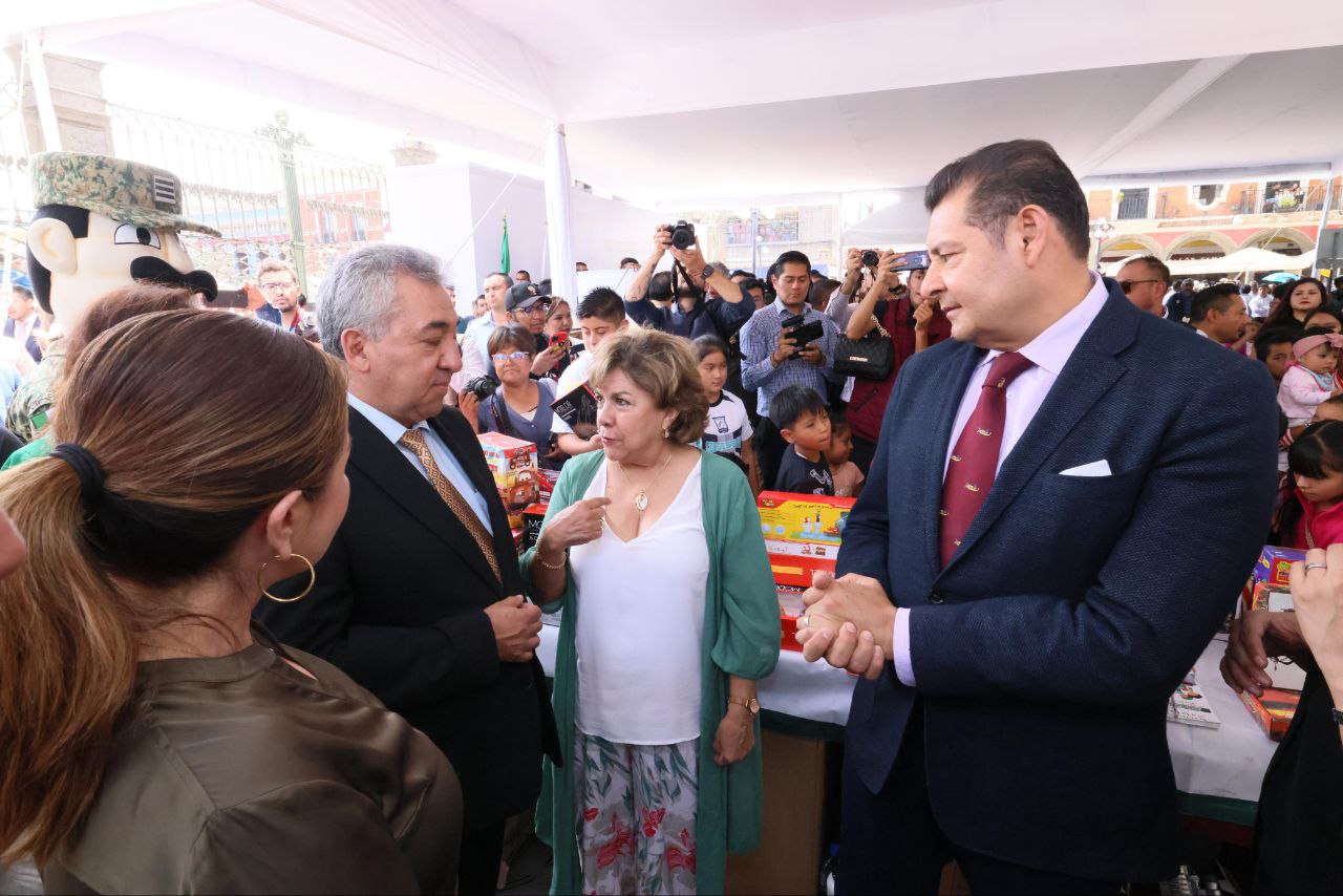 Gobierno federal, estatal y municipal refuerzan la seguridad en Puebla con programa de canje de armas | Fotos: Gobierno del Estado