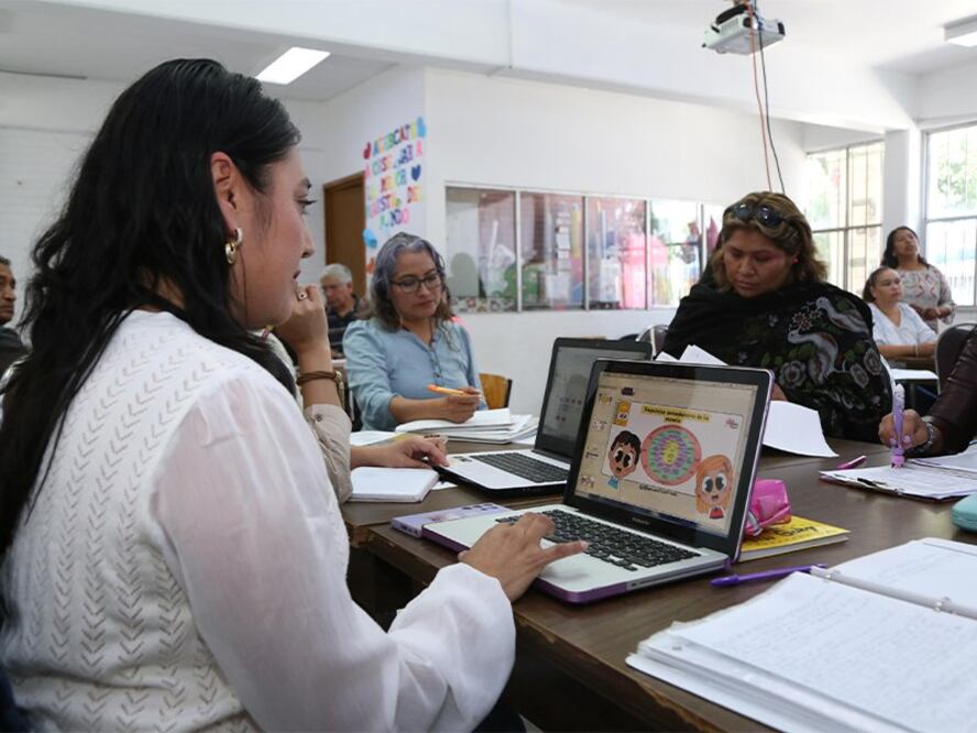 Docentes, directivos y supervisores de educación obligatoria participan en el Consejo Técnico Estatal | Foto: SEP
