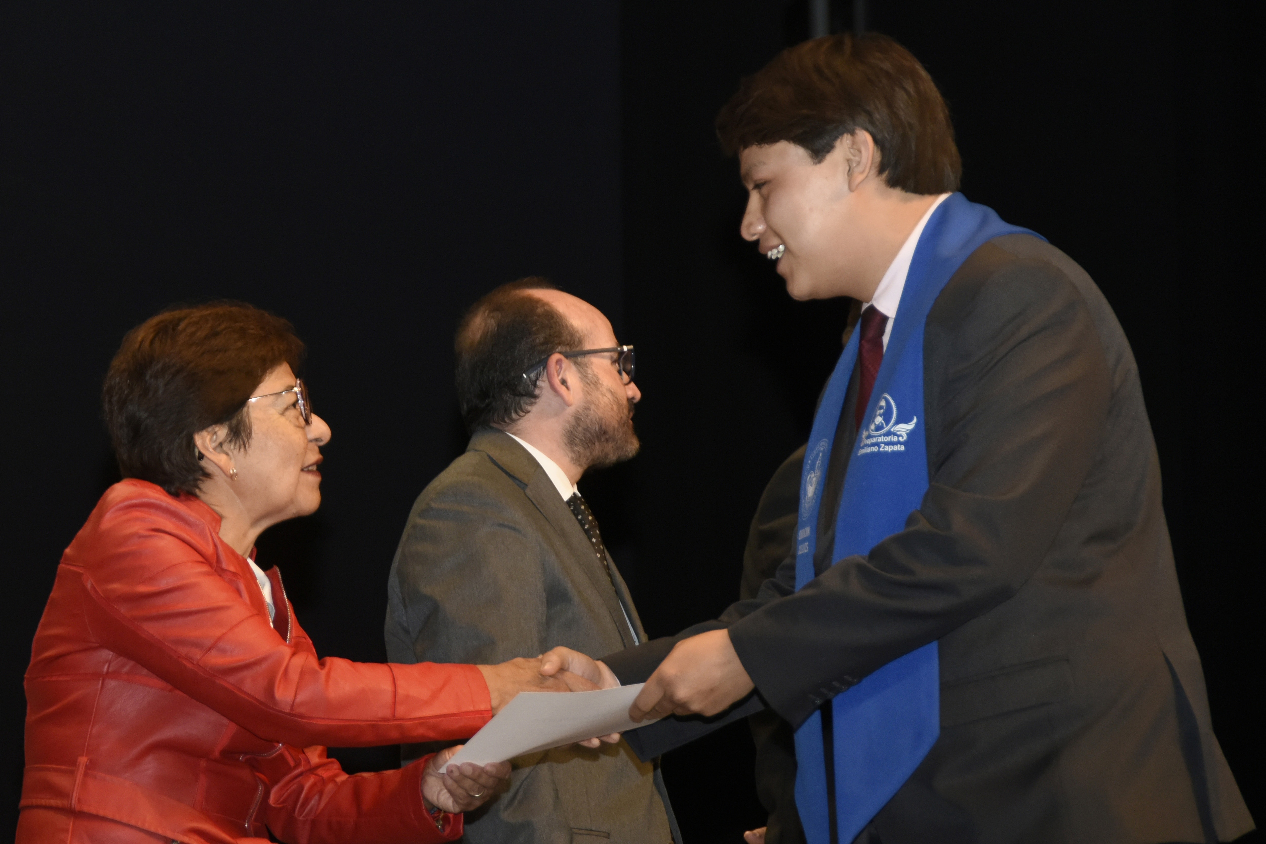 456 jóvenes se graduaron en el auditorio del CCU de la BUAP | Foto: Buap