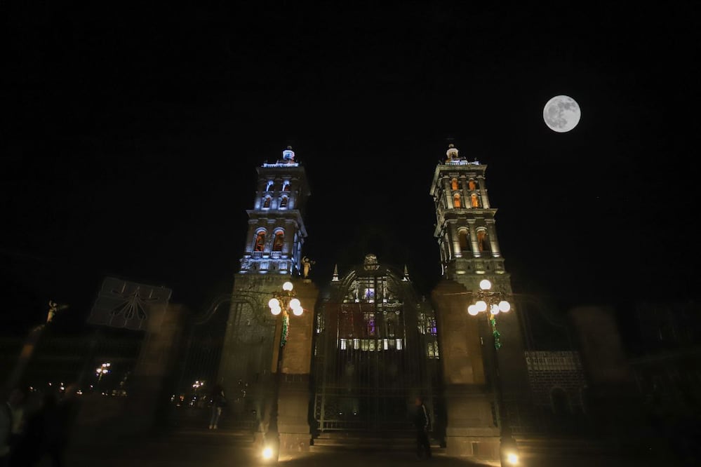 Los ángeles de la Catedral de Puebla tienen un significado especial | EsImagen
